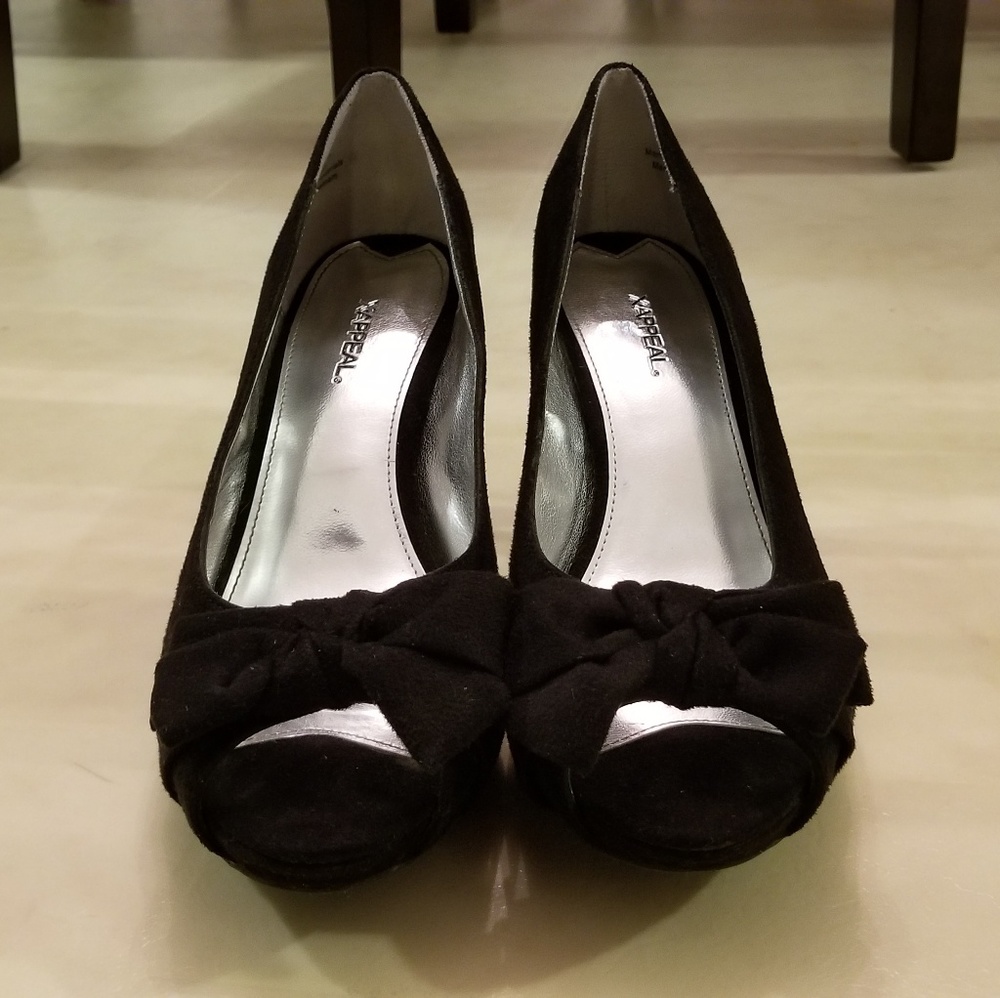 XAPPEAL Bellini Faux Suede Bow Accent Heels